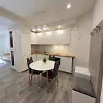 Artel Tarsis דירה *