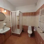 Artel Tarsis דירה *
