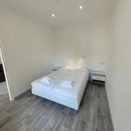 Apartment Artel Tarsis *